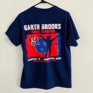 Garth Brooks 2017 World Tour Tee Medium